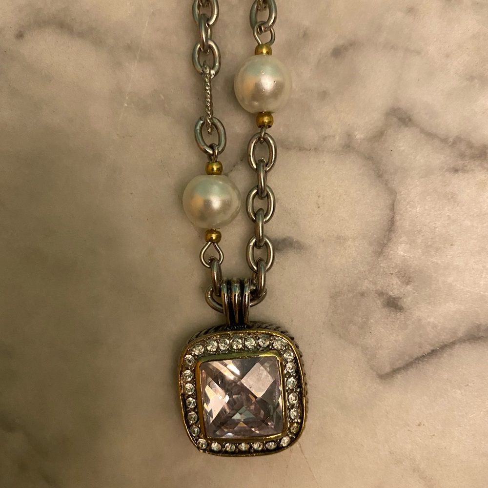 11in adjustable silver double chain pearl and sparkle diamond stone necklace.